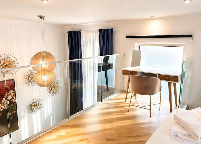 Zeus Design Loft Apartment