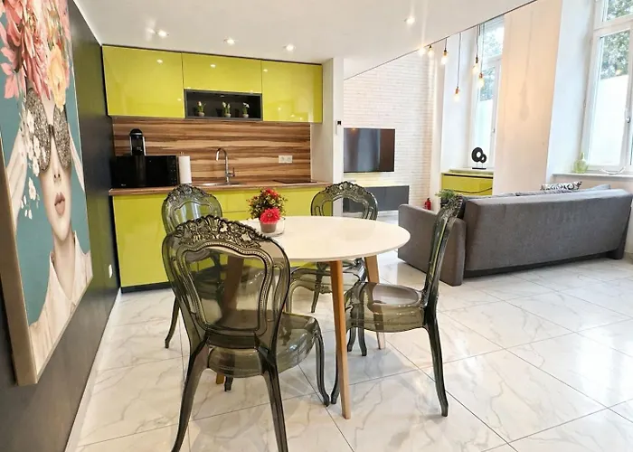 Zeus Design Loft *