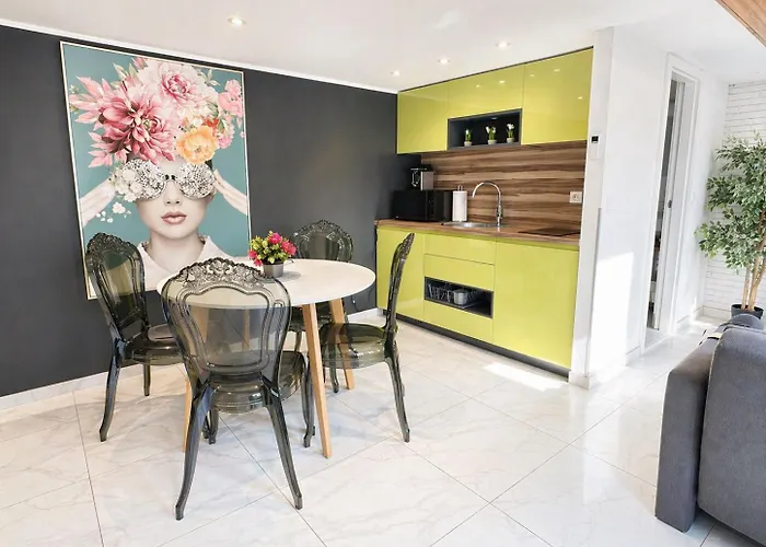 Zeus Design Loft Apartment